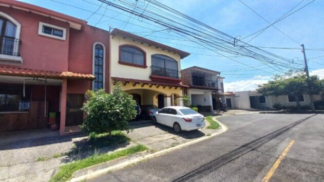 CASA EN VENTA, SAN RAFAEL DE HEREDIA,$250.000 COD#25-1781 in San Josecito, San Rafael, Heredia — $250,000