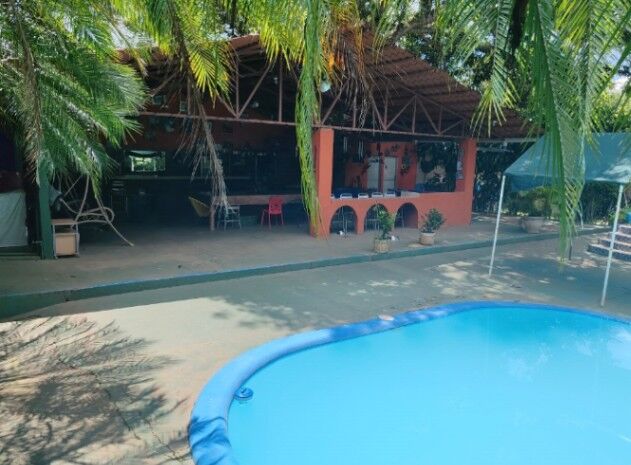 casa grande con amplio terreno en Hacienda Vieja, Orotina, Alajuela — ₡ 285 000 000