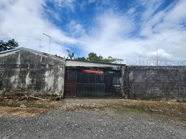 House For Sale In Bella Vista, Guápiles, Pococí, Limón in Guápiles, Pococí, Limón — 30 945 100 ₡ - Photo 1 of 10