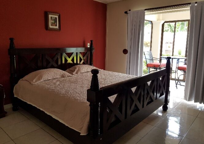 GANGA - HERMOSA CASA EN LA PALMA (cerca de playas Bandera, Bejuco y Esterillos) en Jacó, Garabito, Puntarenas — $360,000