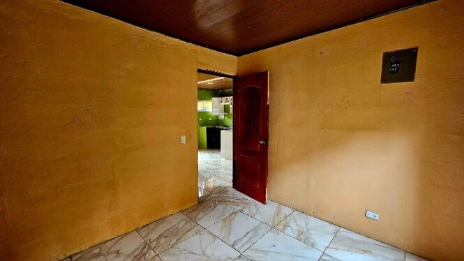BELLA PROPIEDAD Y CASA EN PALMARES, ALAJUELA.  en Buenos Aires, Palmares, Alajuela — ₡ 50 000 000