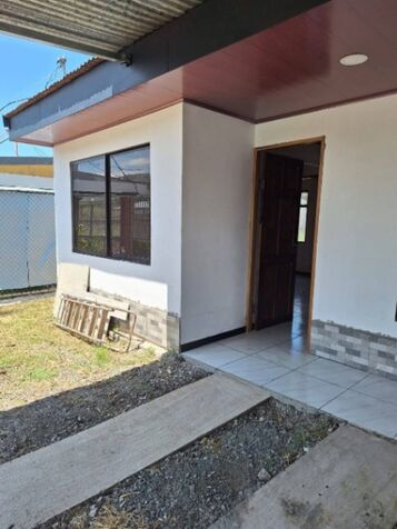 CASA VENTA EN ESCOBAL 2 CUARTOS  en Escobal, Atenas, Alajuela — ₡ 40 000 000