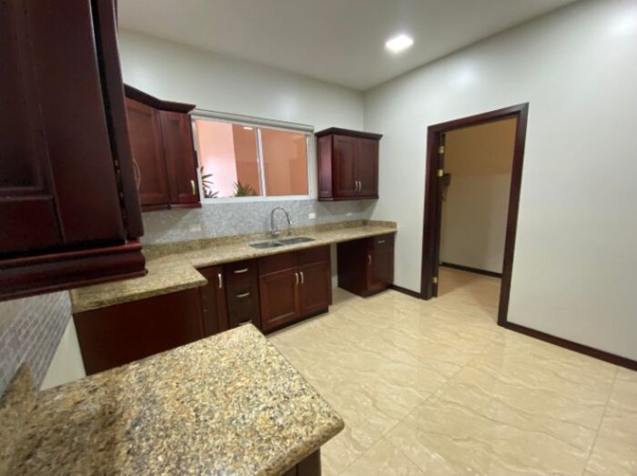 Venta de Apartamento en San Rafael, Escazú. RAH 25-692 en San Rafael, Escazú, San José — $290,000