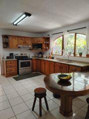 Casa en Venta con Apto, en Heredia en Residencial, 5PJG10093362 en La Asunción, Belén, Heredia — $480,000 - Foto 2 de 44