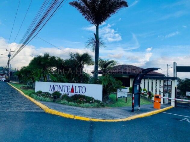 Venta de Casa en Condominio Montealto, Cartago.  en Carmen, Cartago — ₡ 137 000 000