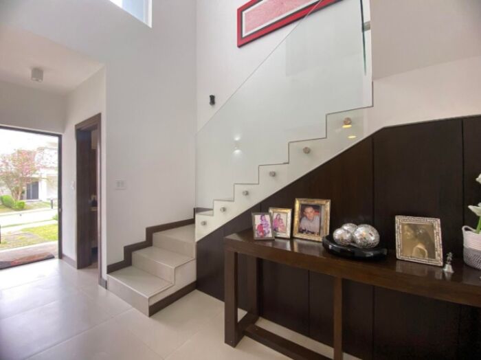 Alquiler de Casa en San Rafael de Escazú.  in San Rafael, Escazú, San José — $2,800