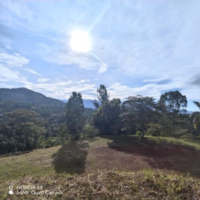 2+ Acres con Vista Panoramica en Quebradas. in San Isidro De El General, Pérez Zeledón, San José — $340,000