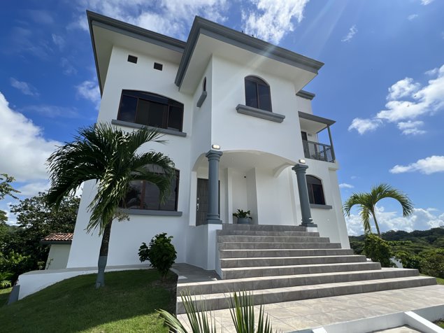 Venta, Lujosa Casa de Playa en Esterillo, Jaco. Costa Rica. en Parrita, Puntarenas — $885,000 - Foto 3 de 76