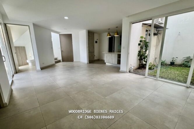 Casa en venta Santa Ana Rio Oro en Condominio Nasara $380.000 en Santa Ana, San José — $380,000