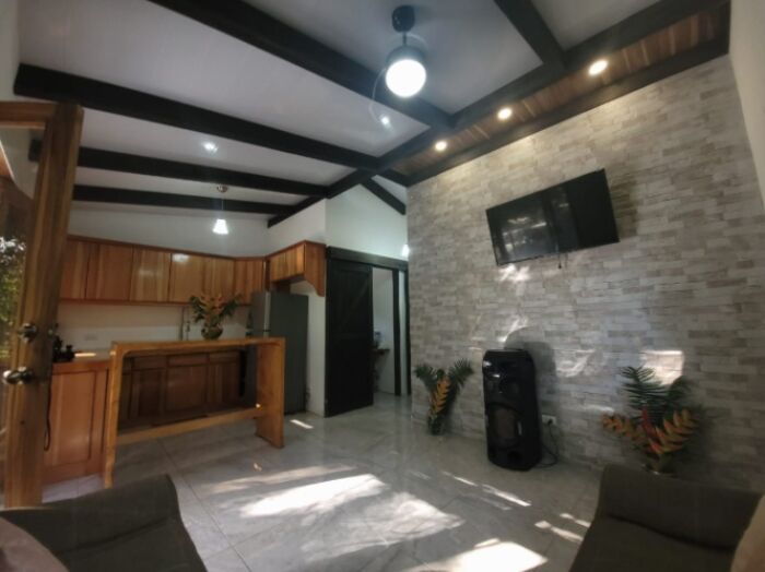 SE VENDE BELLA PROPIEDAD Y CASA EN TUBA CREEK.  in Limón — ₡ 60 000 000