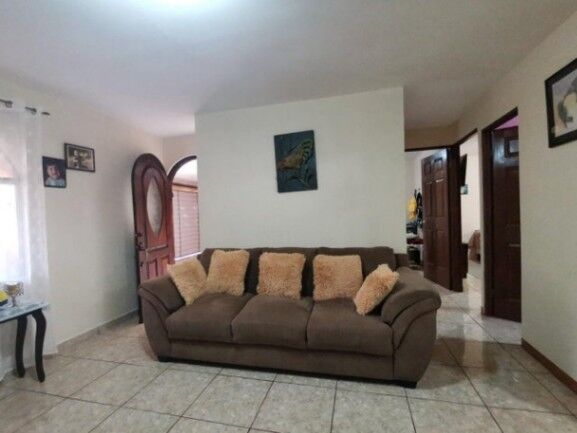 Se vende casa con 2 apartamentos en Rio Segundo San José 25-784 in Río Segundo, Alajuela — ₡ 165 000 000
