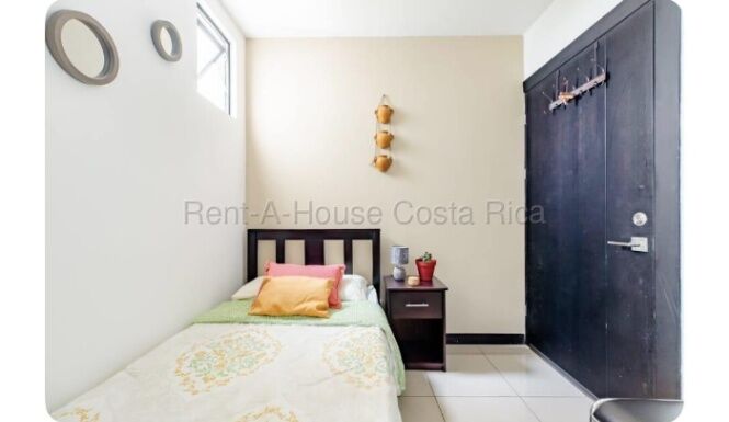 Se vende casa en ulloa #26-1796 in Ulloa, Heredia — $250,000