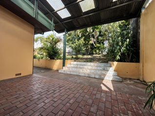 VENTA DE CASA ESQUINERA – USO DE SUELO MIXTO en San Pedro, Montes De Oca, San José — $525,000 - Foto 5 de 23