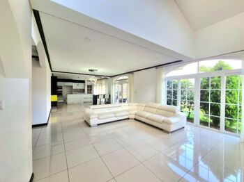 Se vende espaciosa casa en Tres Ríos Cartago 26-171 in Tres Ríos, La Unión, Cartago — $975,000 - Photo 5 of 22