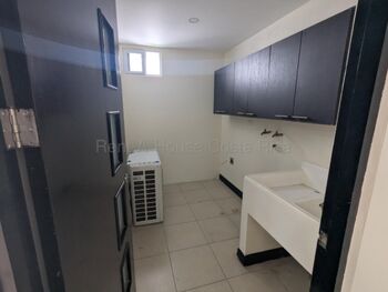 Venta | Casa de 3 habitaciones en condominio en Santa Ana #26-2080 GS in Uruca, Santa Ana, San José — $240,000 - Photo 4 of 13