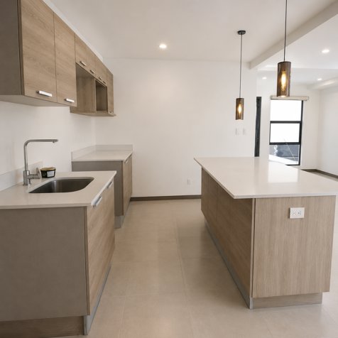 Casa Contemporánea Tipo Townhouse en Venta en Escazú en Escazú, San José — $230,000 - Foto 3 de 18
