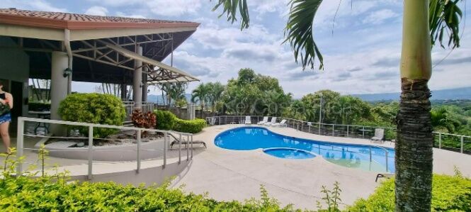 Lote plano en condominio con amenidades en Grecia ideal para construir #26-1740 GS en Grecia, Alajuela — $52,000