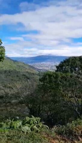 DE OPORTUNIDAD BELLÍSIMA FINCA EN ASERRÍ, SAN JOSÉ.  en Aserrí, San José — $99,000