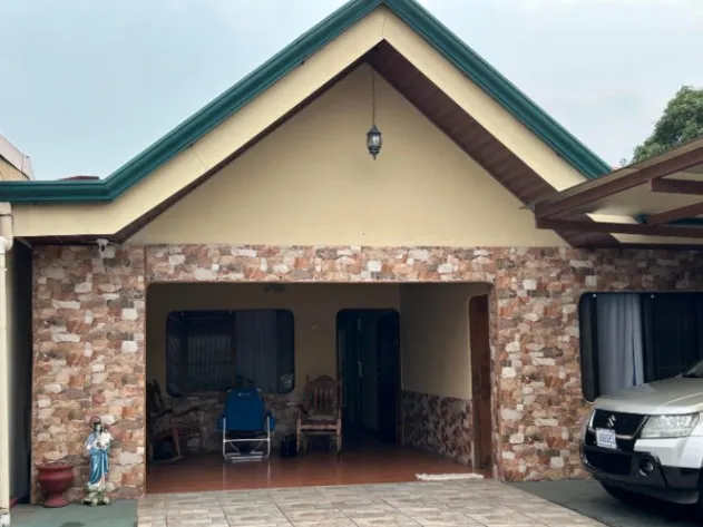 Venta de Practica Casa en Río Segundo, Alajuela / Mls. 25-302 OFC JB in Río Segundo, Alajuela — $335,000