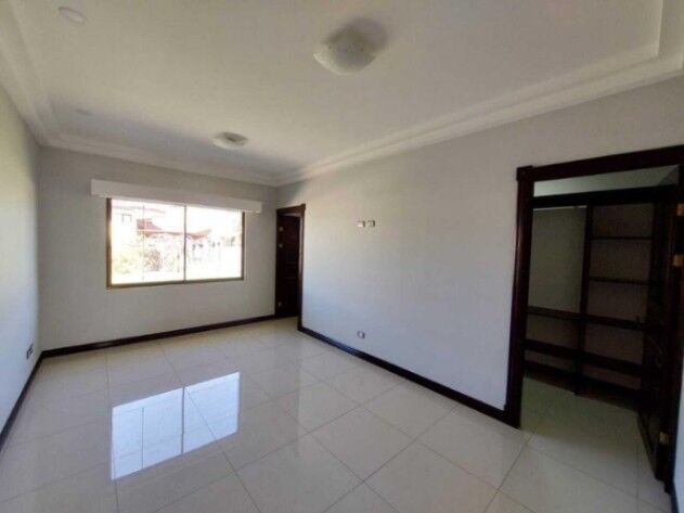 Venta de Casa en Ulloa, Heredia. RAH 26-1305 en Ulloa, Heredia — $240,000