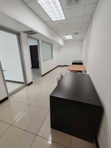 ALQUILER oficina Santa Ana en Santa Ana, San José — $1,580