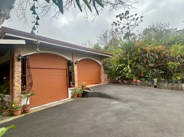 VENTA DE QUINTA CON CASA, APTO Y PISCINA, SAN RAMÓN, SAN ISIDRO in San Isidro, San Ramón, Alajuela — $430,000