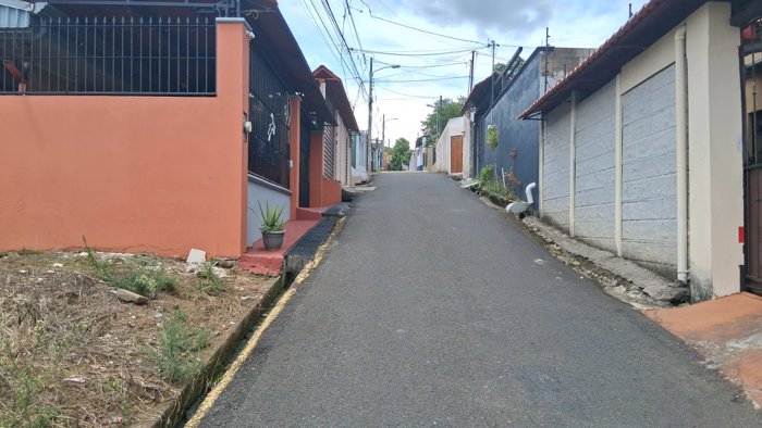 🏡🔥 SAN PEDRO DE BARVA – LOTE CON EXCELENTE FRENTE 🔥🏡  📍 SAN PEDRO DE BARVA, CALLE SEGURA in San Pedro, Barva, Heredia — ₡ 38 000 000