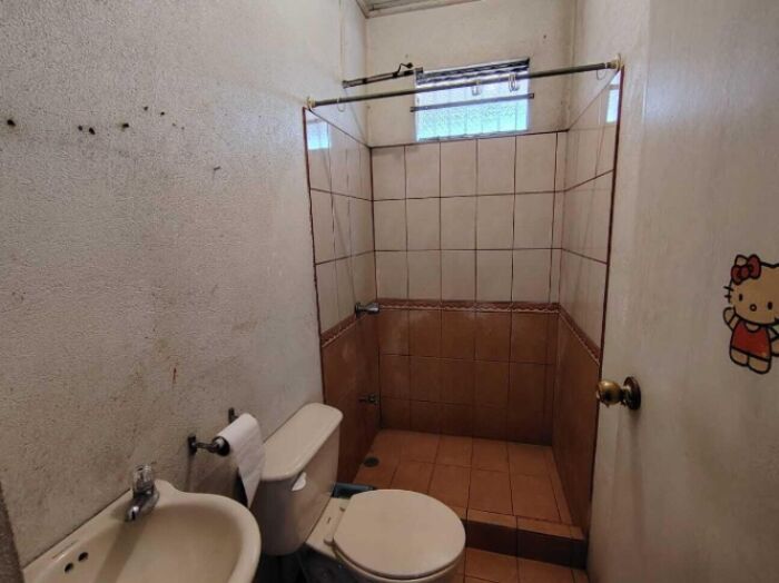 Venta de Casa en Occidental, Cartago.  in Occidental, Cartago — ₡ 95 000 000