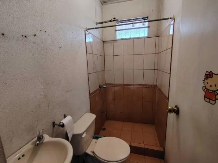 Venta de Casa en Occidental, Cartago.  in Occidental, Cartago — ₡ 95 000 000 - Photo 2 of 13