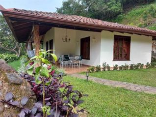 Perfecta y exitosa propiedad de alquiler vacacional se vende in Atenas, Alajuela — $1,000,000 - Photo 5 of 20