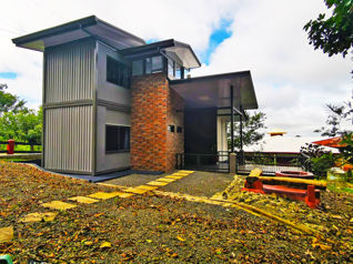 Hermosa Casa 2 Plantas con Río en Aguas Zarcas, San Carlos, Alajuela — $103,000 - Foto 3 de 39