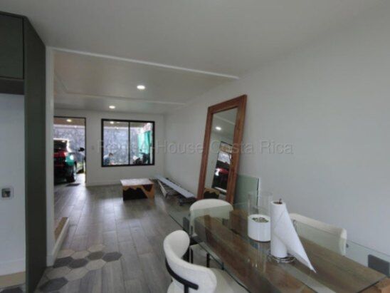 MLS-25-992 KQ VENTA CASA NUEVA MORAVIA SAN JOSE CONTACTENOS AL # 88987222 en San Jerónimo, Moravia, San José — $198,500