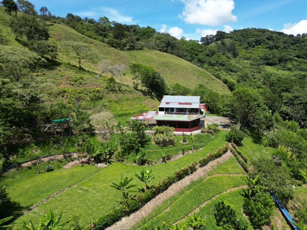 Venta de finca en Orosi, ideal para proyecto turístico en Orosi, Paraíso, Cartago — ₡ 140 000 000