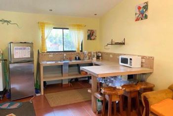 CASA AMUEBLADA A 200 MTS DE LA PLAYA EN TÁRCOLES EN RESIDENCIAL. en Tárcoles, Garabito, Puntarenas — $85,000 - Foto 5 de 11