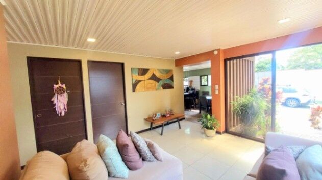 MLS-26-2199 LS VENTA CASA SANTA ANA SAN JOSE CONTACTENOS AL # 86127562 in Santa Ana, San José — $295,000