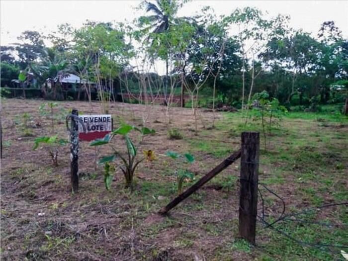 VENTA DE LOTE, ALAJUELA, RIO CUARTO. en Alajuela — ₡ 10 000 000