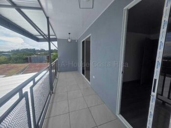 Alquiler de Apartamento en La Unión-Tres Ríos. RAH 27-235 in Tres Ríos, La Unión, Cartago — $1,000 - Photo 4 of 11
