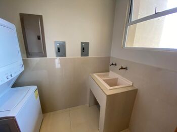 Alquiler de Apartamento en San Rafael de Escazú. RAH 25-1727 en San Rafael, Escazú, San José — $2,300 - Foto 4 de 18