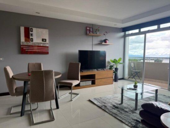 Alquiler de Apartamento en San Rafael de Escazú. RAH 26-1128 in San Rafael, Escazú, San José — $1,300