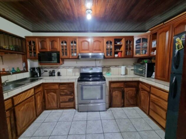 CASA EN VENTA EN HEREDIA SAN FRANCISCO in San Francisco, Heredia — $199,000