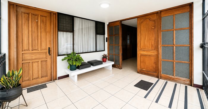 Casa esquinera en alquiler para uso comercial – Palmares Centro in Palmares, Alajuela — ₡ 2 000 000 - Photo 2 of 12