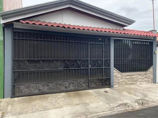 HOUSE FOR SALE, ALAJUELA, RESIDENCIAL LISBOA in Alajuela — ₡ 73 000 000