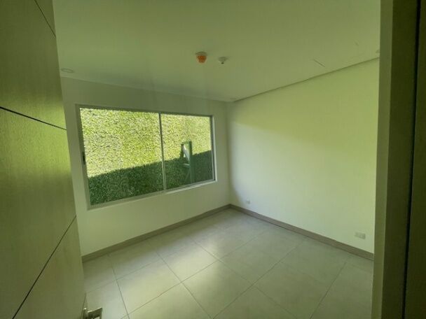 Apartamento para estrenar en Alquiler en Santo Tomás, Santo Domingo, Heredia — $1,000