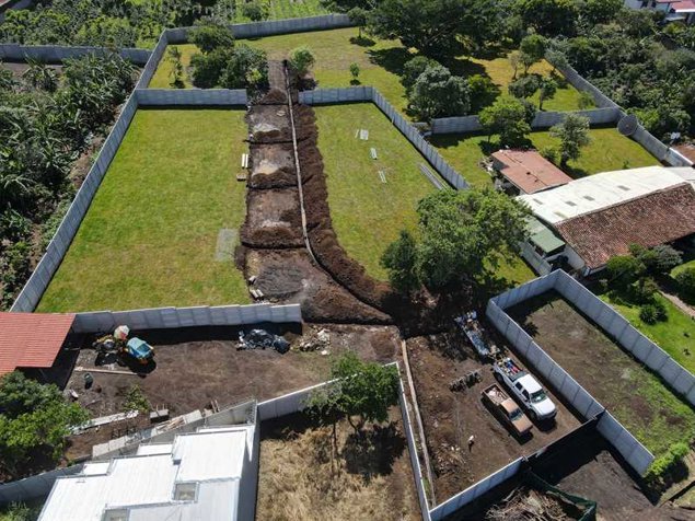 Lote en venta o alquiler en Santo Domingo, uso mixto, 5PDC8721504 en San Vicente, Moravia, San José — $8,500 - Foto 2 de 10