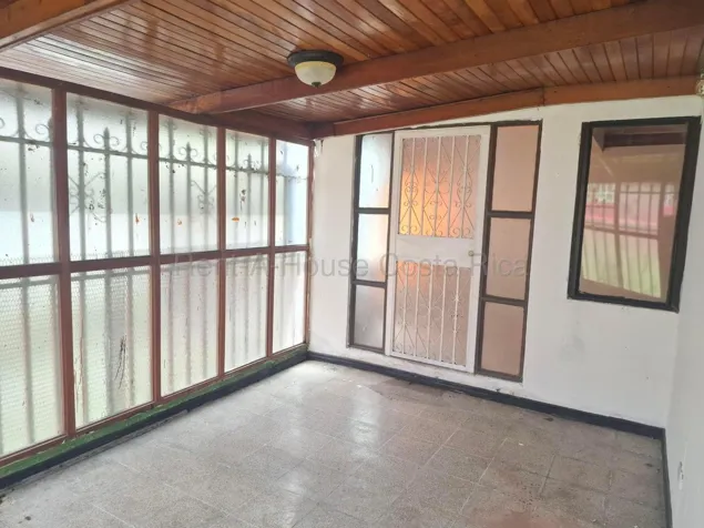 House for Sale in Ipís de Guadalupe with Possibility of Carport #27-894 GS in Ipís, Goicoechea, San José — $89,500 - Photo 2 of 11