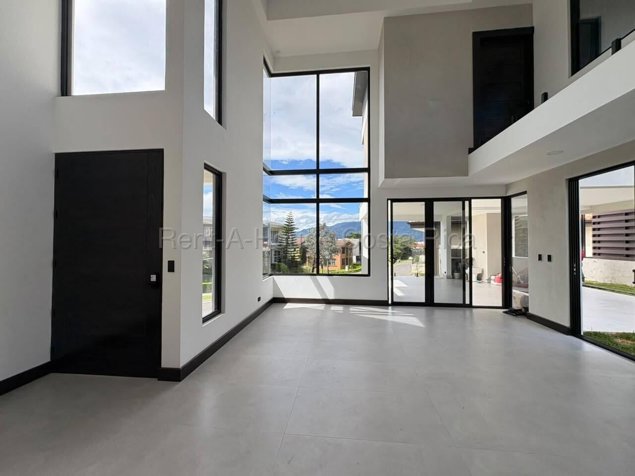 Venta de casa moderna para estrenar en exclusivo condominio #26-1451 GS in Ulloa, Heredia — $775,000 - Photo 3 of 14