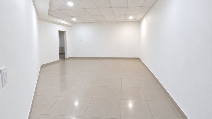 Se Alquila Local Comercial En La Sabana, San José en Mata Redonda, San José — ₡ 400 000 - Foto 2 de 11