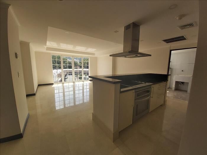 ALQUILER DE APARTAMENTO, SAN JOSE, ESCAZU, EL CORTIJO en San Rafael, Escazú, San José — $2,150