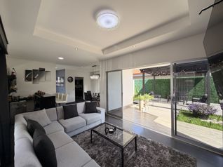 ¡Se Vende! Casa en Condominio | Puente de Piedra, Grecia en Puente De Piedra, Grecia, Alajuela — $215,000 - Foto 2 de 16