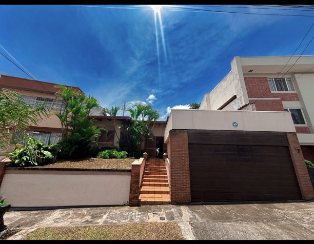 Venta casa, Rohmoser, San Jose in Pavas, San José — $619,000